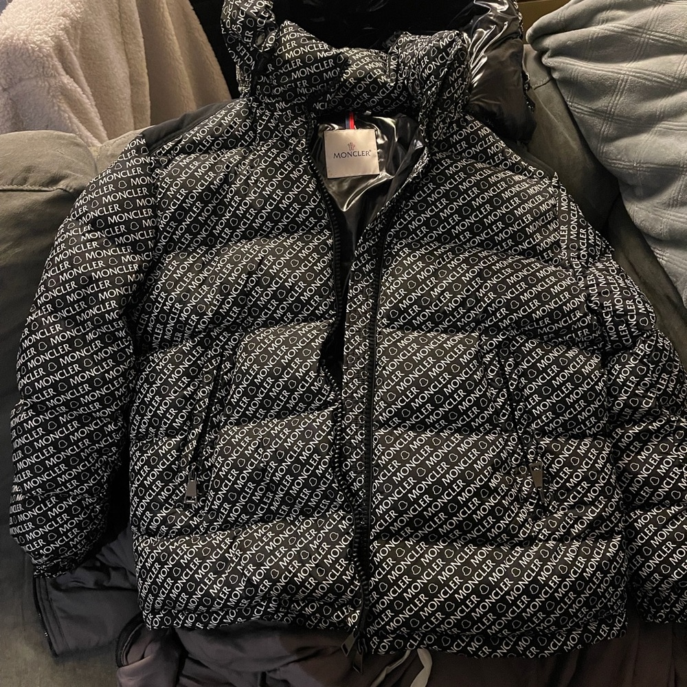Moncler Black & White Logo-Print Puffer Jacket